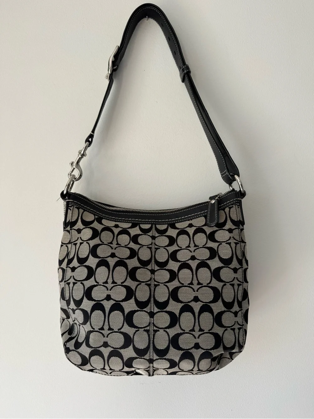 Coach Chelsea Signature Black Canvas Shoulder Tote Bag Purse